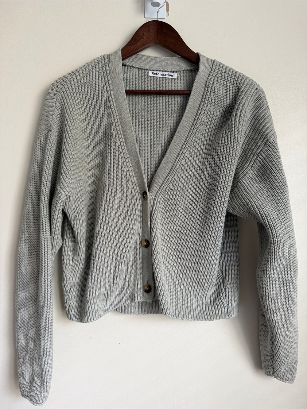 Reformation Jessa Light Sage Ribbed V-Neck Button Cardigan / 💯 Organic Cotton